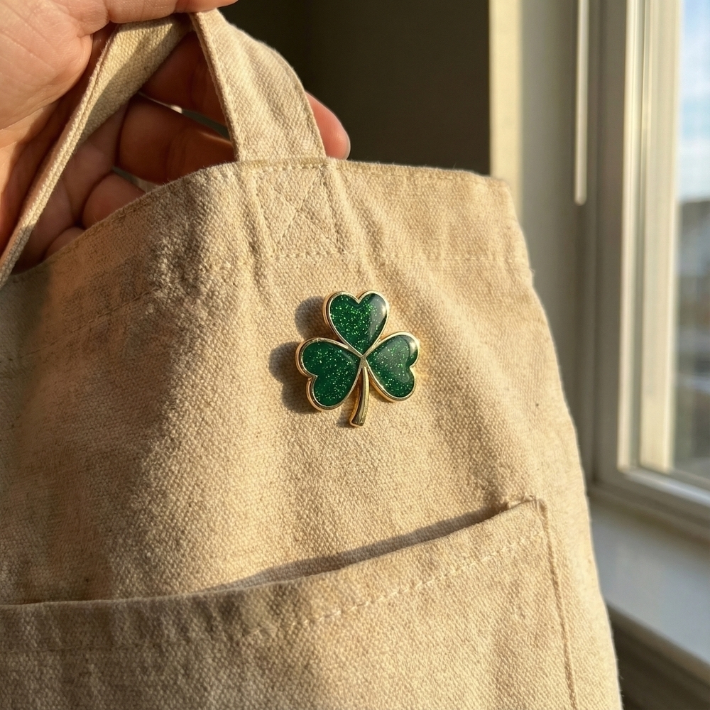 Good Luck Four Leaf Clover Pin Enamel Green Gold Tone St. Patrick's Day Charm